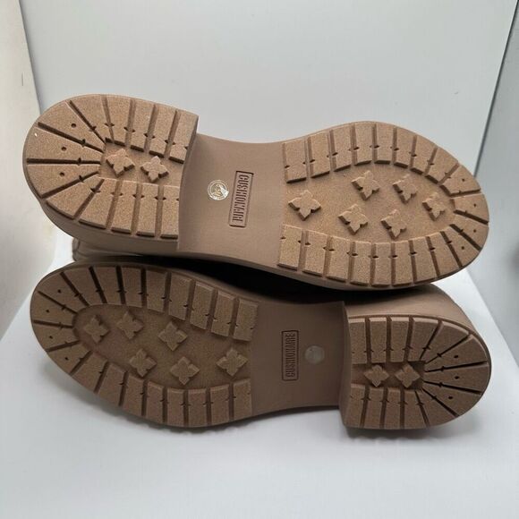 CUSHIONAIRE Women's Hackett zipper boot +Memory Foam 8.5 TAUPE NEW - Picture 5 of 7